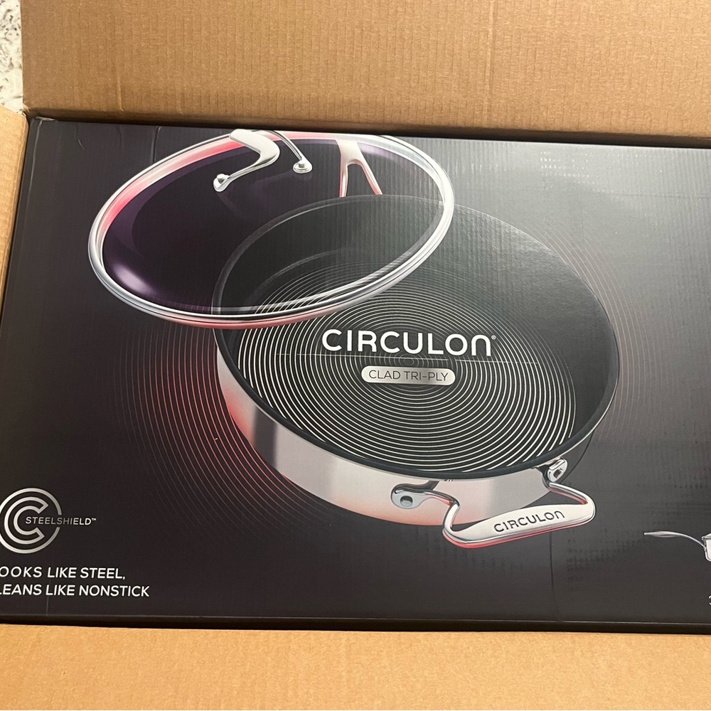 Circulon Black Stainless Steel Nonstick Fry Pan with Lid